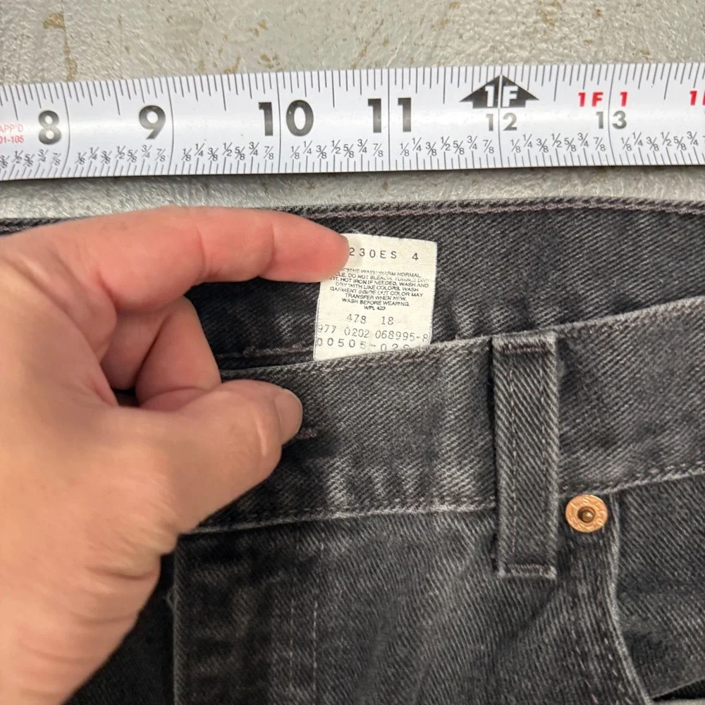 Vintage Levi's 505 Regular Fit Jeans Black Straight Leg Denim 00505-0260 36 x 29